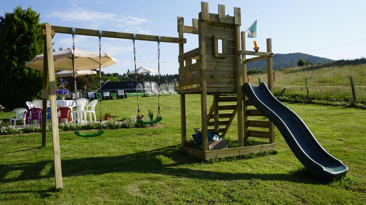 Casa Madrazo Con Piscina Y Parrillas Praves Luaran gambar