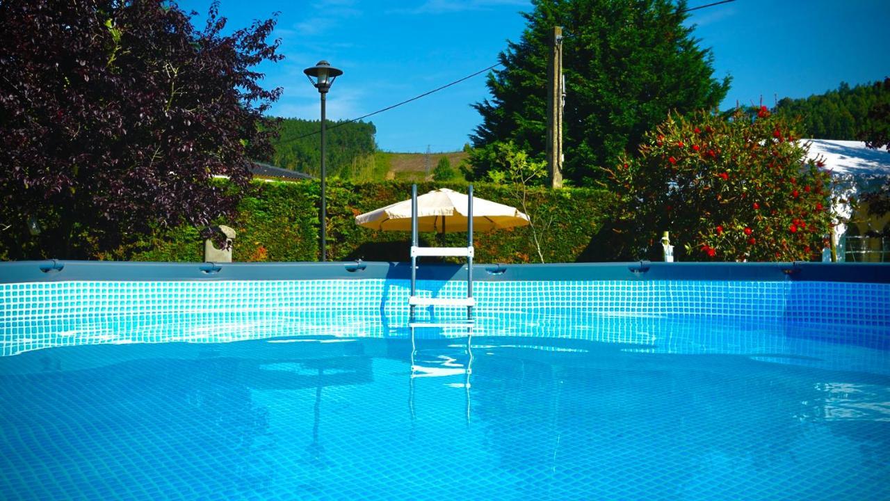 Casa Madrazo Con Piscina Y Parrillas Praves Luaran gambar